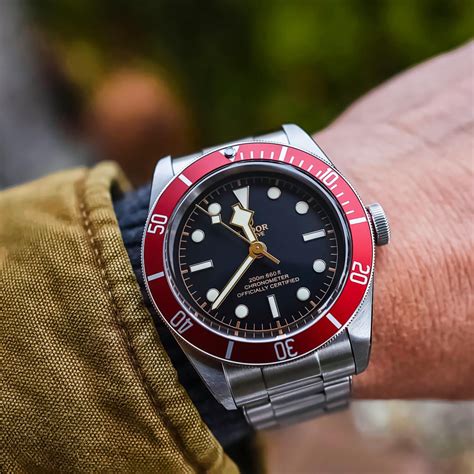 tudor black bay red rose|tudor black bay bezel.